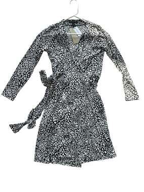 NWT Banana Republic Petite XS Black and White Long Sleeve Wrap Dress